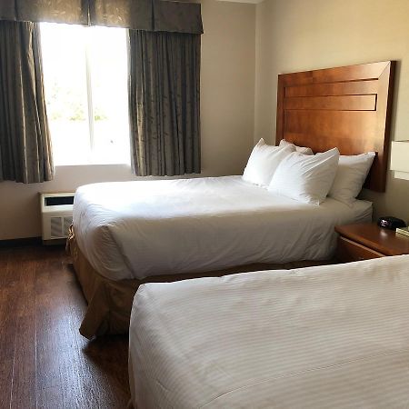St. Albert Inn & Suites Saint Albert Luaran gambar