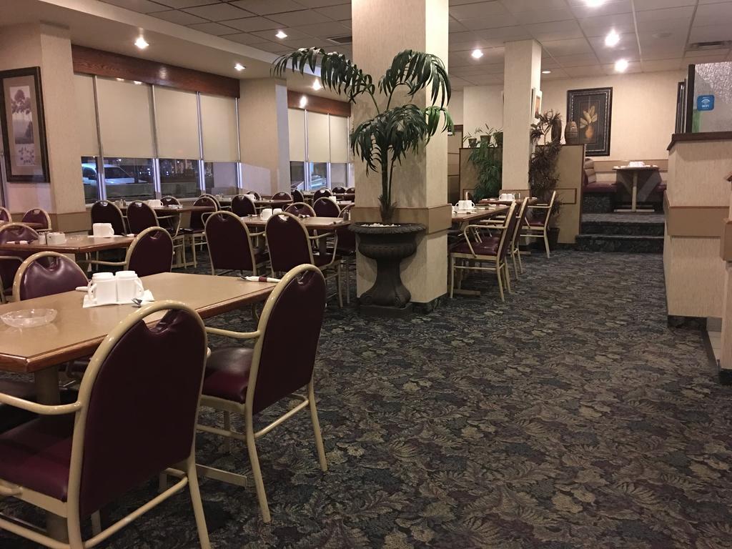 St. Albert Inn & Suites Saint Albert Luaran gambar