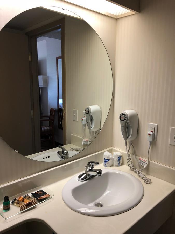 St. Albert Inn & Suites Saint Albert Luaran gambar